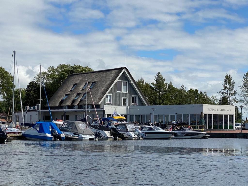 Sodyba Almadojus Dreverna Buitenkant foto