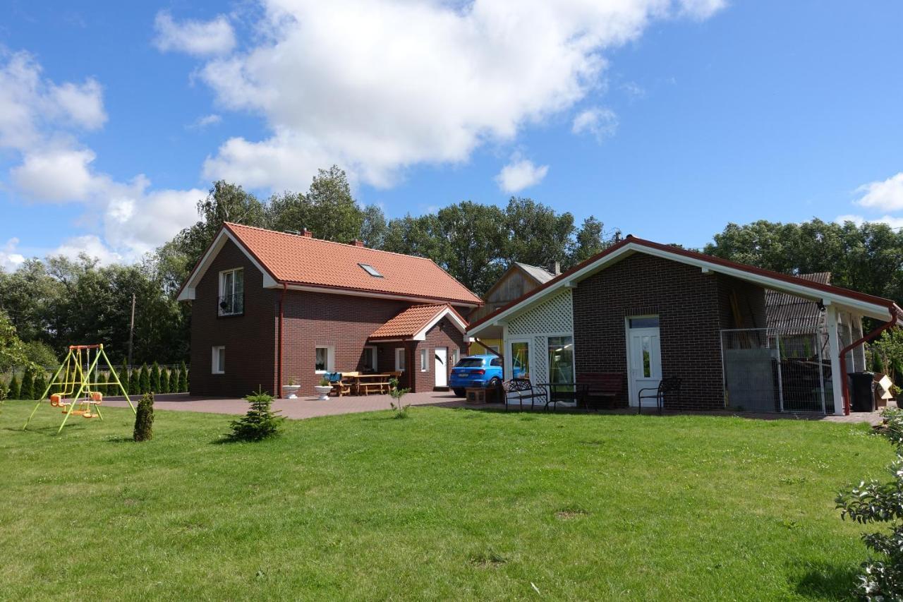 Sodyba Almadojus Dreverna Buitenkant foto